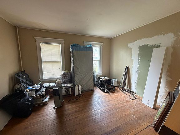 5th image of 334-336 Blue Hills Ave