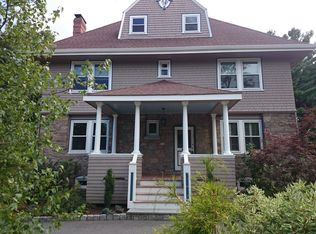 300 Commonwealth Ave, Newton, MA 02467