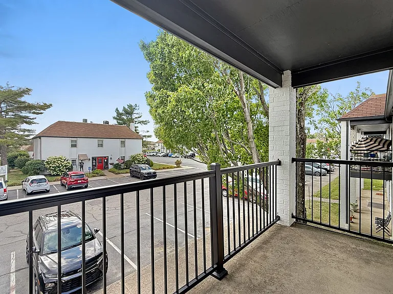 5560 E Virginia St — Photo 3