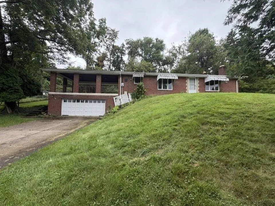 123B Hidden Valley Rd