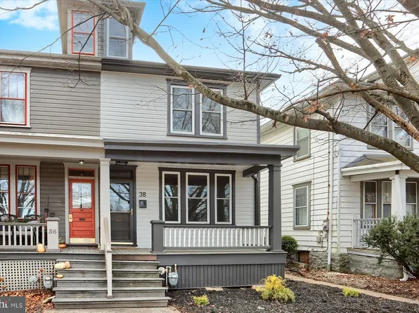 38 W Willow St, Carlisle, PA 17013