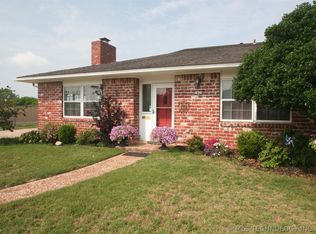 1425 Swan Dr, Bartlesville, OK 74006