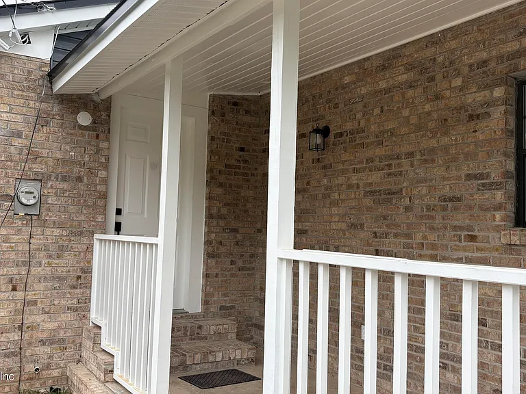 5933 Jammes Rd — Photo 6