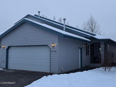 6704 Snow Goose Cir, Anchorage, AK, 99515