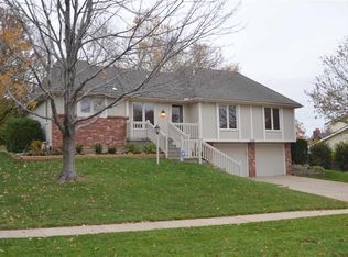 6200 SW 23rd St, Topeka, KS 66614