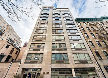 242 East 25th Street in Kips Bay