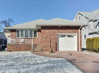 4 Lynn Ct, Rutherford, NJ 07070