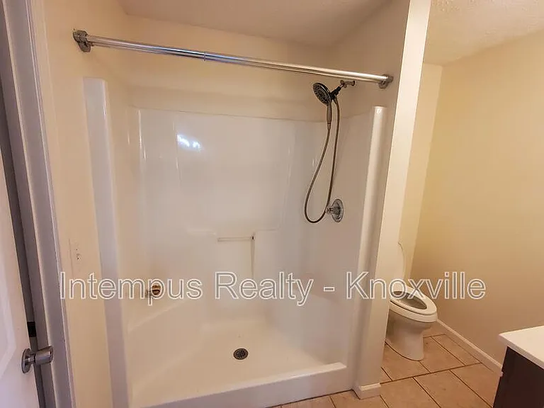 306 Joshua Landing Ct — Photo 19