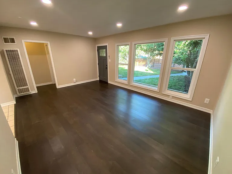 13851 S McClure Ave — Photo 6