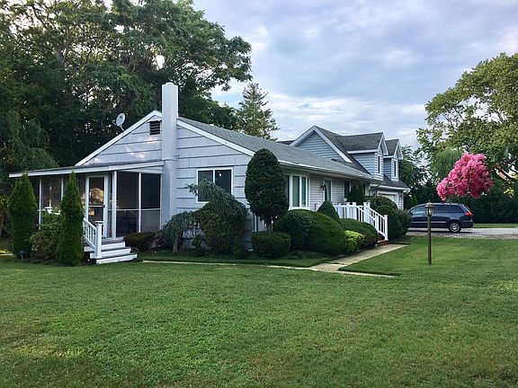 5th image of 100 Bradley Ln