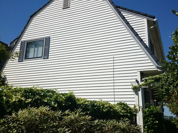 2349 Boylston Ave E, Seattle, WA 98102