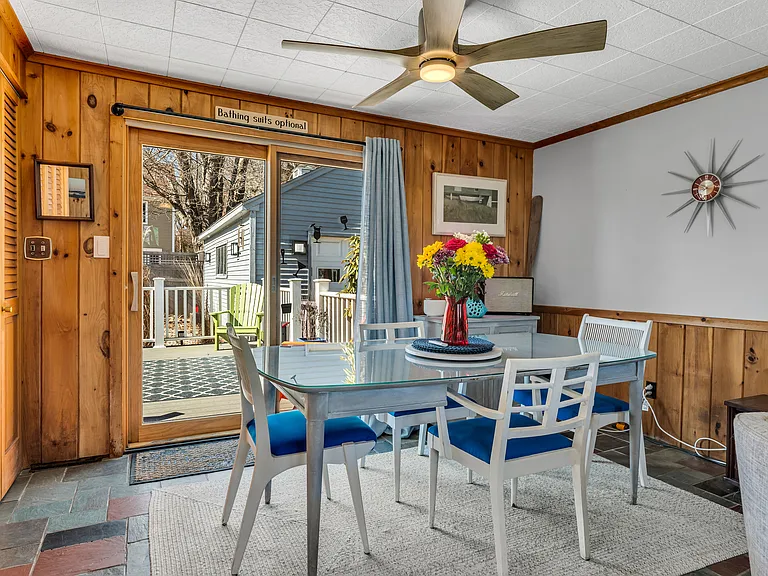 32 Bassett Ln — Photo 14