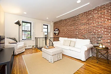 Rented by Avi Nash Associates