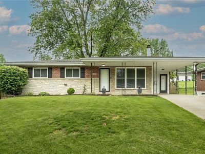 1720 Bobbinray Ave, Florissant, MO, 63031