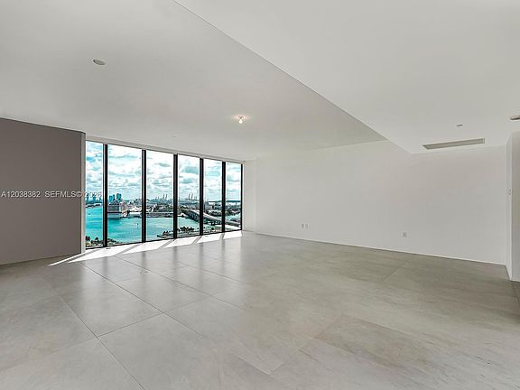 4th image of 1000 Biscayne Blvd Unit 2002