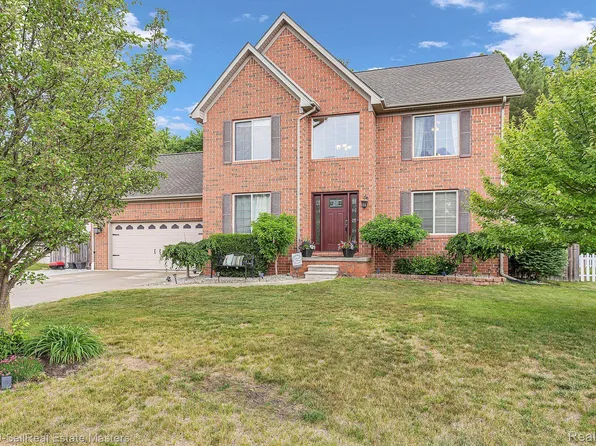 4066 Janice Ave, Fort Gratiot, MI 48059