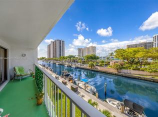 1650 NE 115th St APT 310, Miami, FL 33181