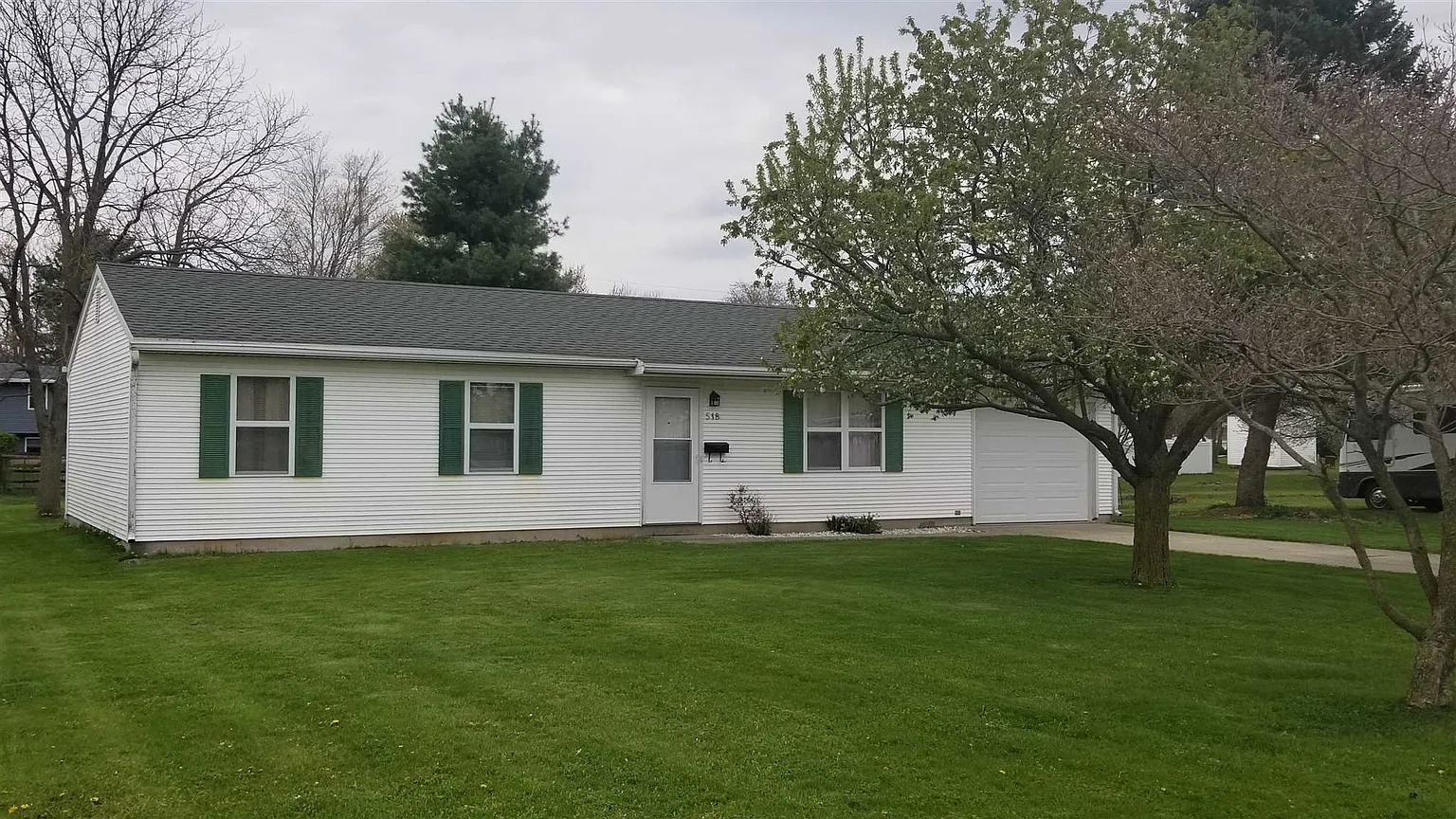 518 Park Meadow Dr photo 1