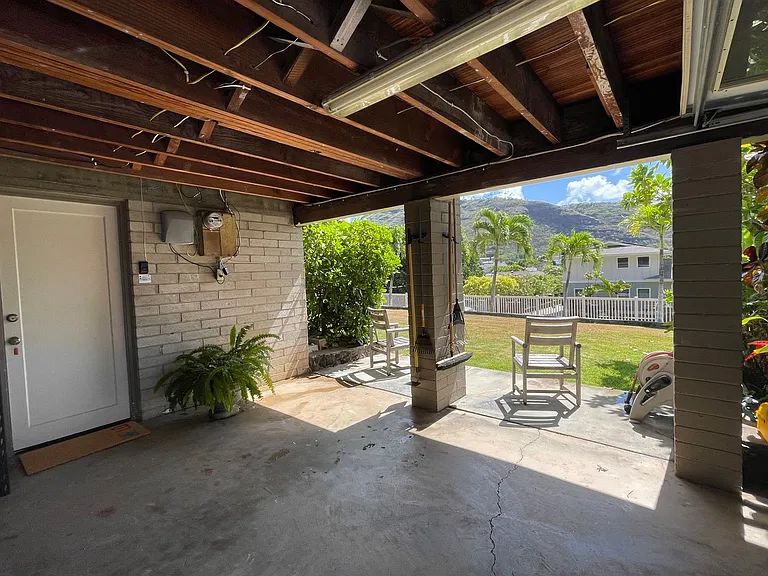320 Hao St — Photo 1