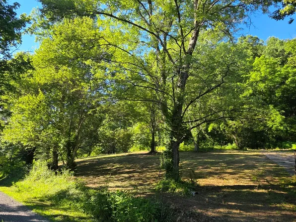 2331 Gilley Hill Rd, Bradyville, TN 37026