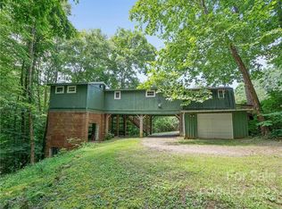 437 Nuthatch Ln, Franklin, NC 28734