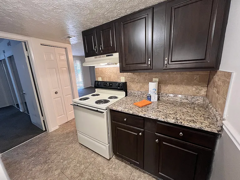 The Woods Apartments — Photo 32