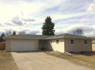 3420 1st St N, Fargo, ND 58102