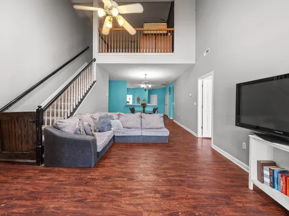 9016 Executive Club Dr, Delmar, MD 21875