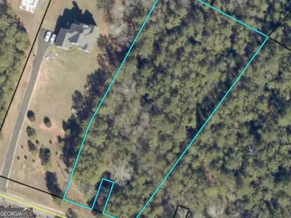 2592 Omaha Dr, Elberton, GA 30635