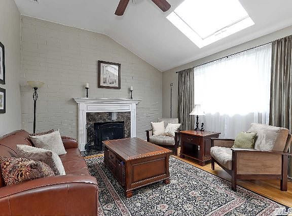 3rd image of 4 Lancaster Pl