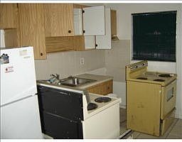 4th image of 812 20th St