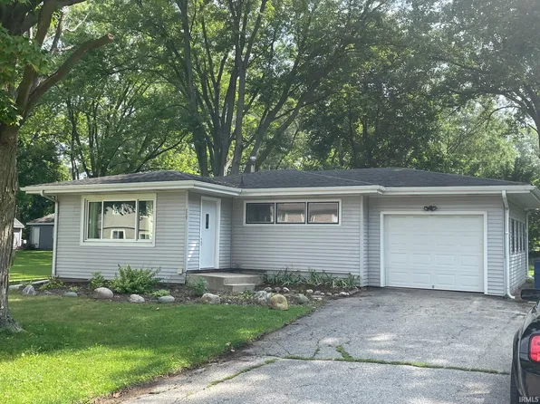 2207 Andrew Ave, La Porte, IN 46350