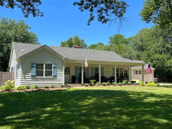 5 Circle Dr, Newton, KS 67114