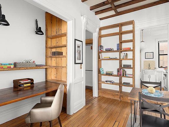 5th image of 78 Charles St APT 5W