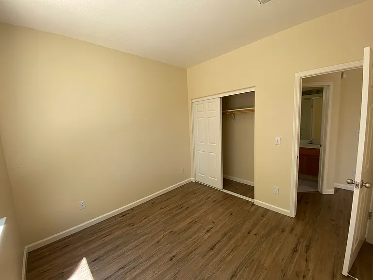 1130 King Loop — Photo 12