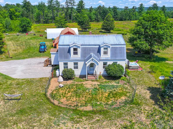 69 Skeetfield Road, Oxford, ME 04270