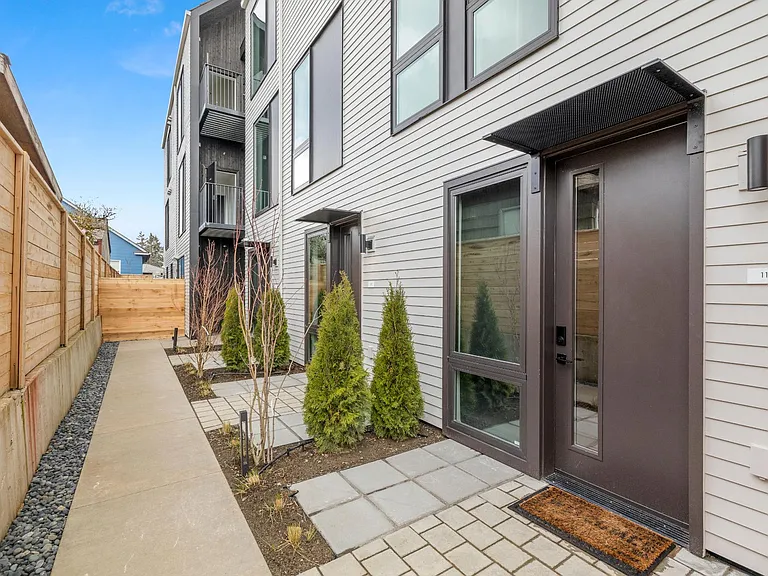 1825 N Rosa Parks Way — Photo 13