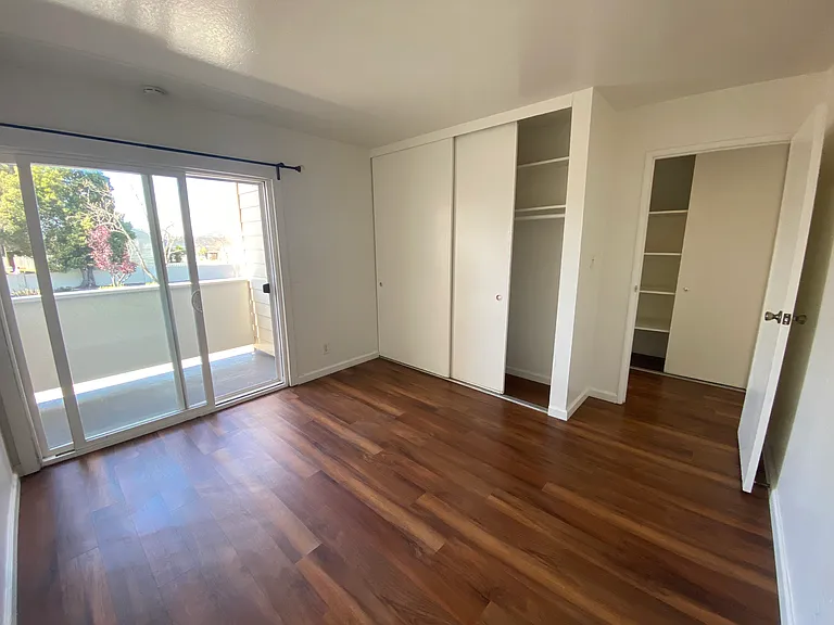 1850 Thau Way — Photo 13