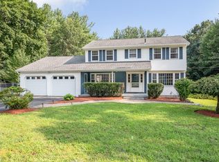 10 Par Ln, Hudson, NH 03051