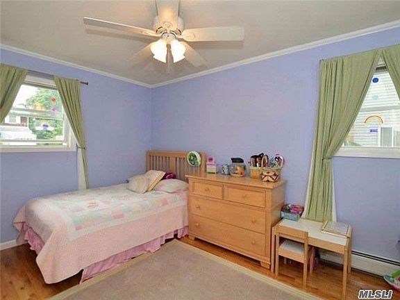 5th image of 421 Jefferson St