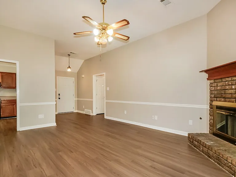 7481 Gingerhill Ln — Photo 4