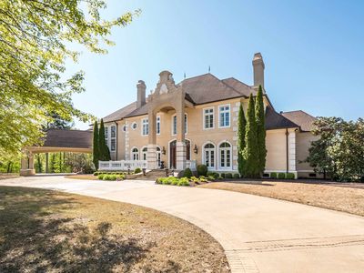 2000 Patrick Dr, Corinth, MS, 38834