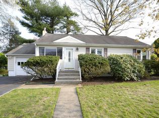 45 Cornwall Rd, Glen Rock, NJ 07452