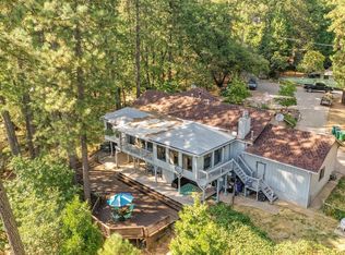 11937 Paradise Ln, Grass Valley, CA 95945