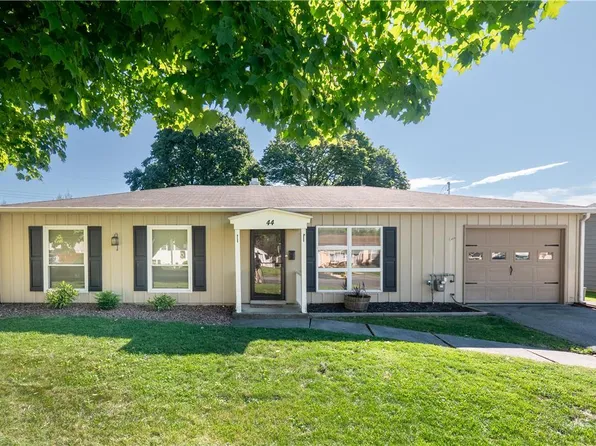 44 El Reno Ave, Nazareth, PA 18064