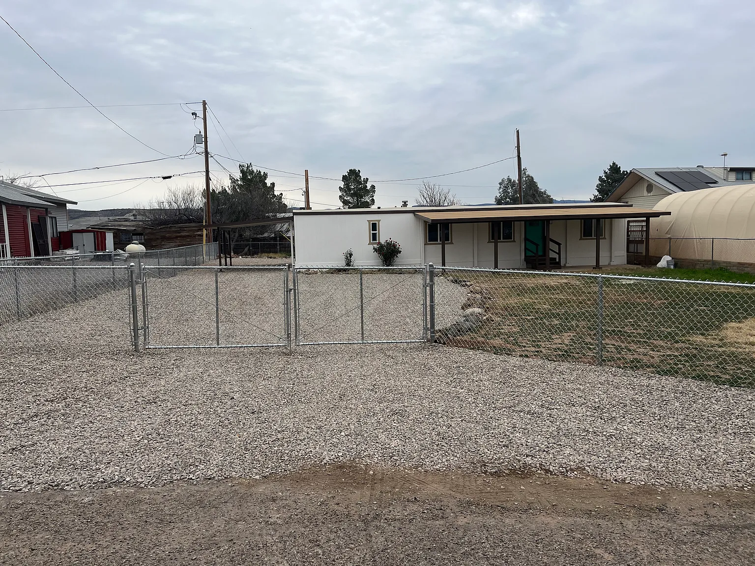 2 bed, 784 sqft, $1,680 — Photo 2