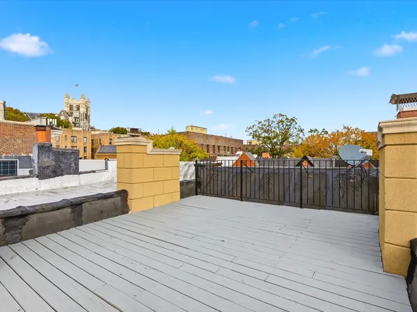 312 West 138th Street image 22 of 23