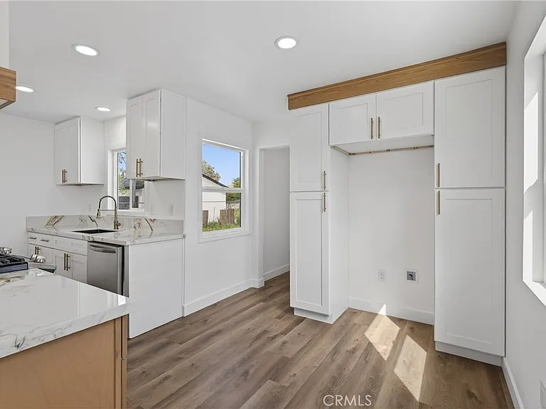 1095 E Phillips Blvd — Photo 17