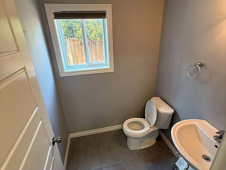133 Templewood Dr — Photo 11