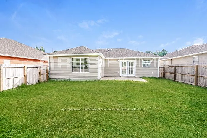 1041 Georgetown Ln — Photo 13
